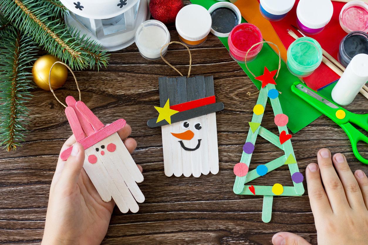 55 Christmas Crafts to Make and Sell: Easy DIY Projects (current_year)