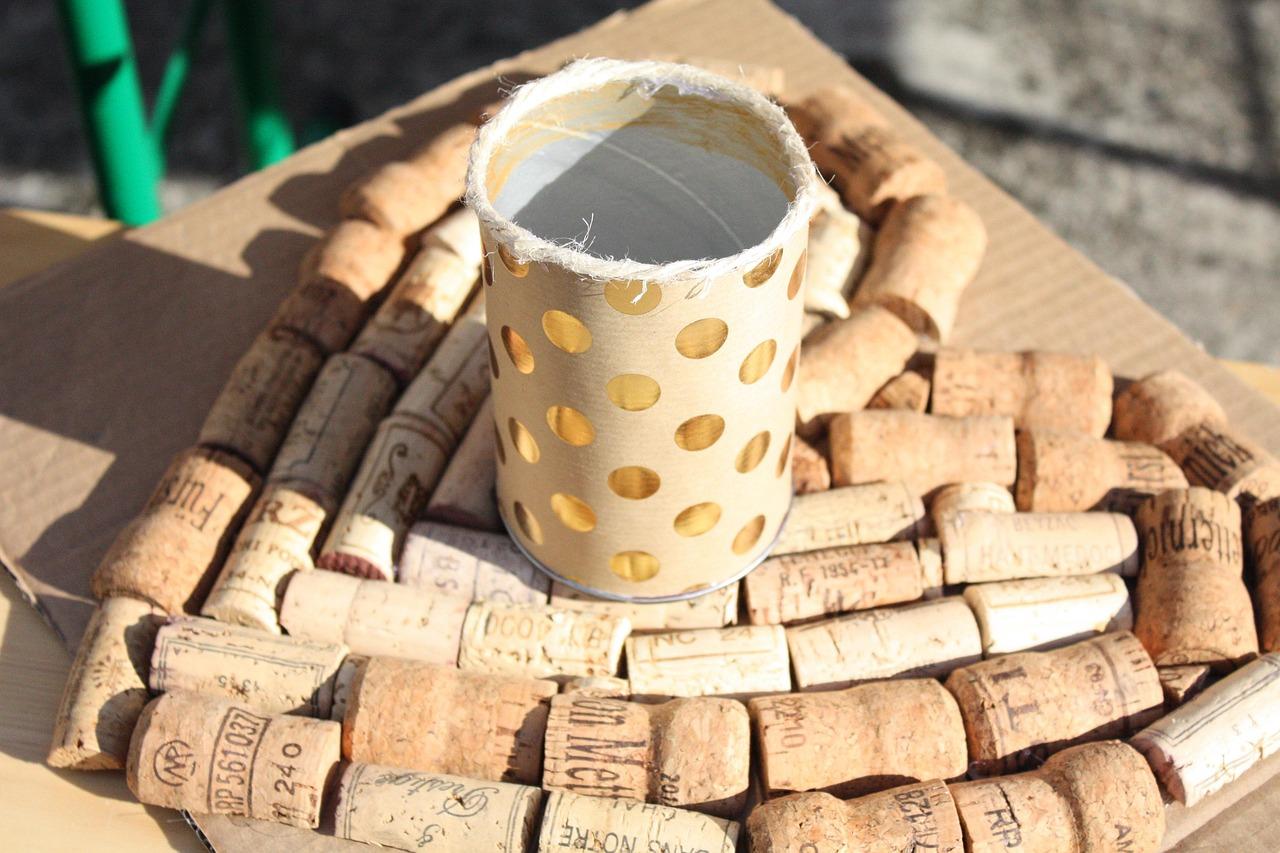 Upcycling:⁣ Transforming Old​ Items into Christmas Treasures