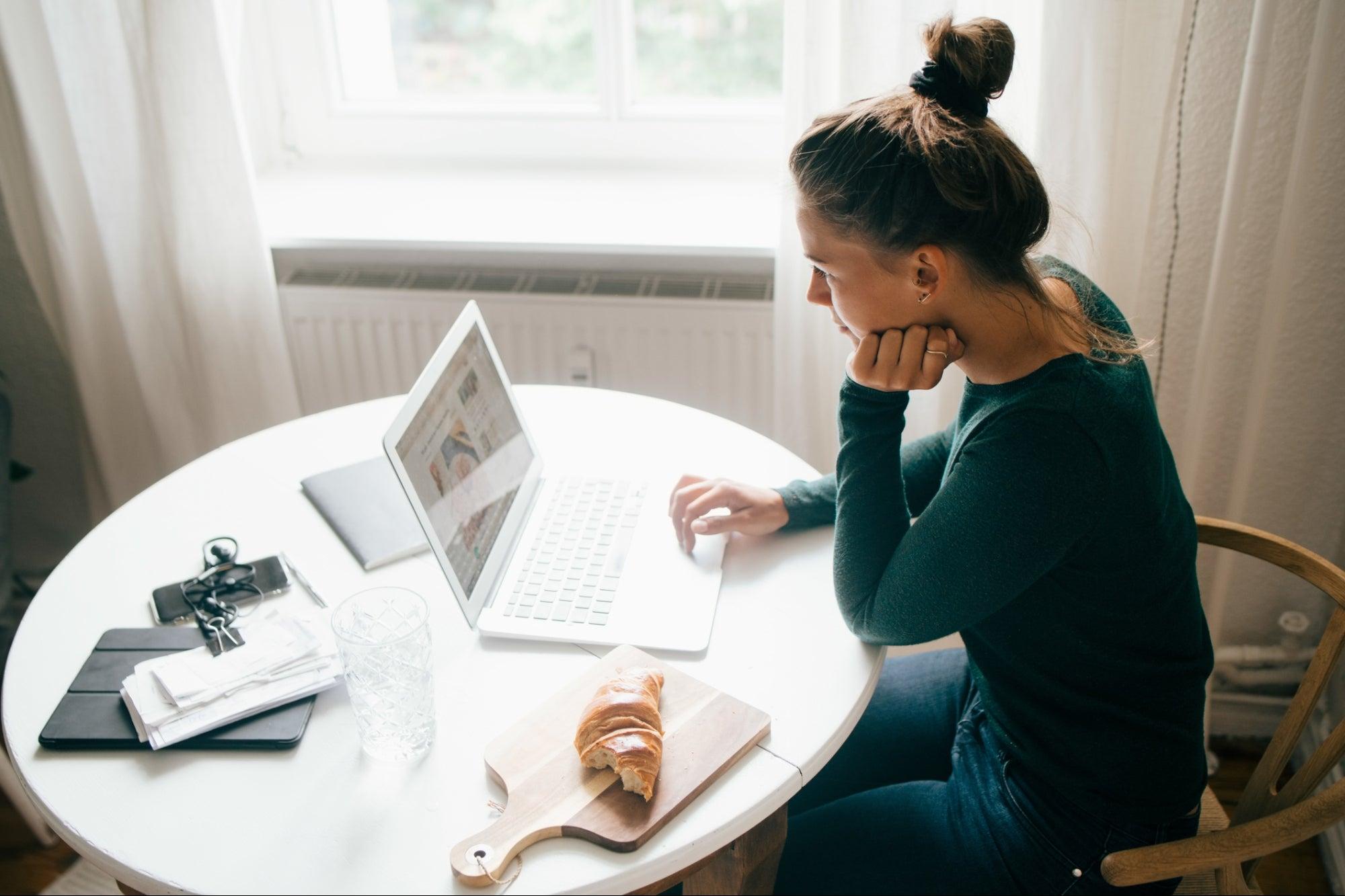 Navigating Shipping and Logistics ⁢for Home-Based Selling