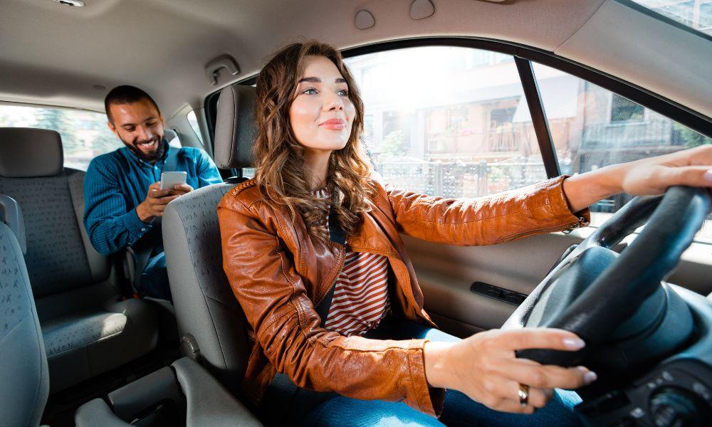 Driving⁢ for Rideshare⁣ Services: Flexibility Meets Earnings