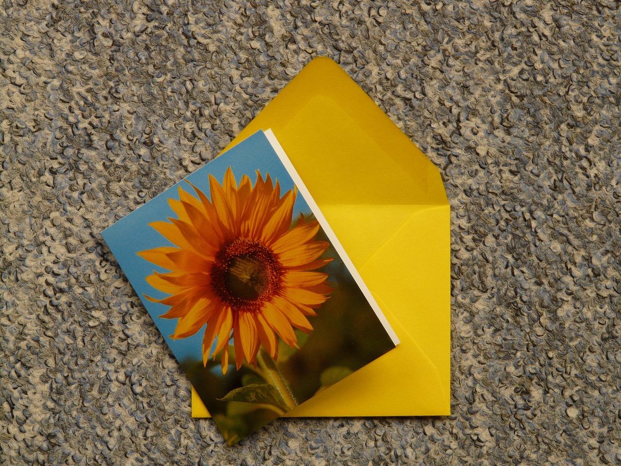 Shipping Your ⁤Cards ⁣Safely and Affordably