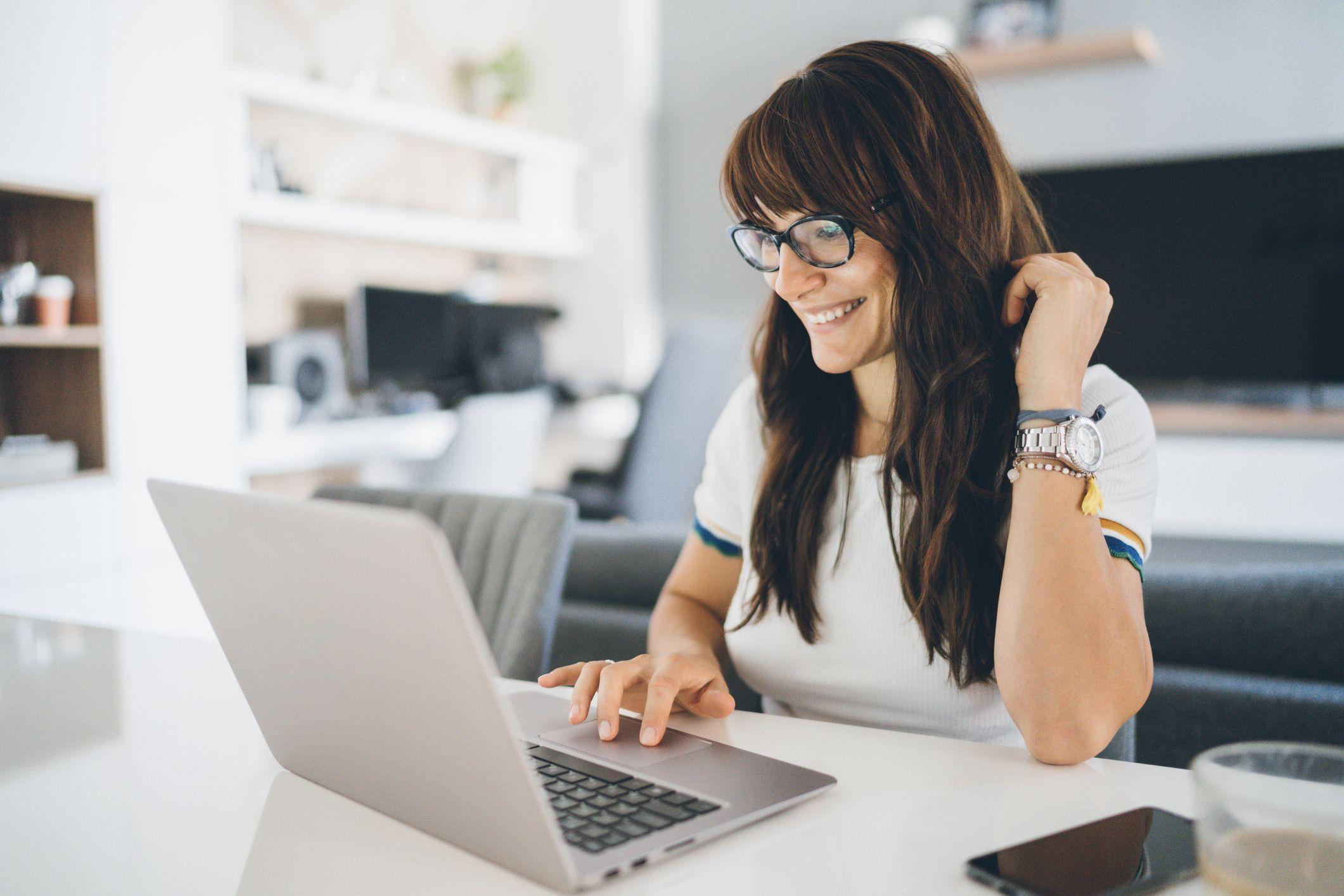 How to Become a Virtual Bookkeeper & Find Online Jobs (current_year)