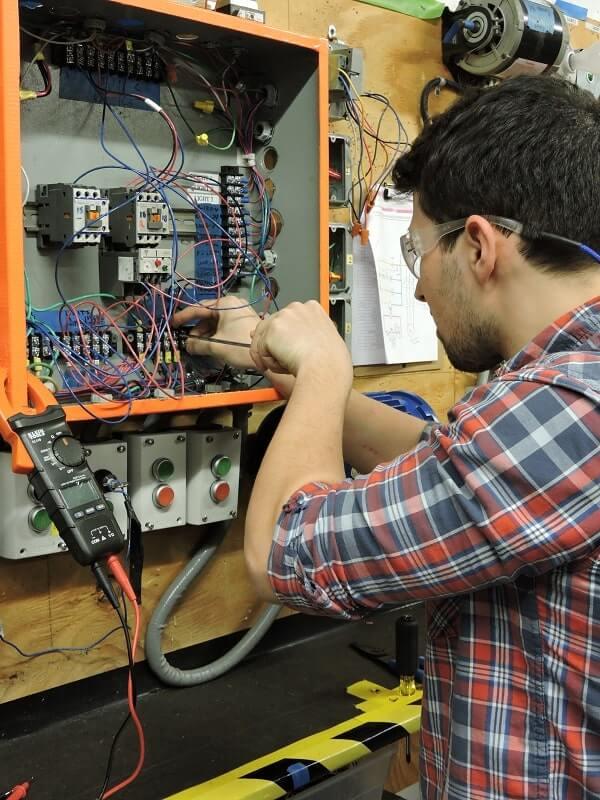 Jobs That Offer Hands-On Learning⁤ Opportunities