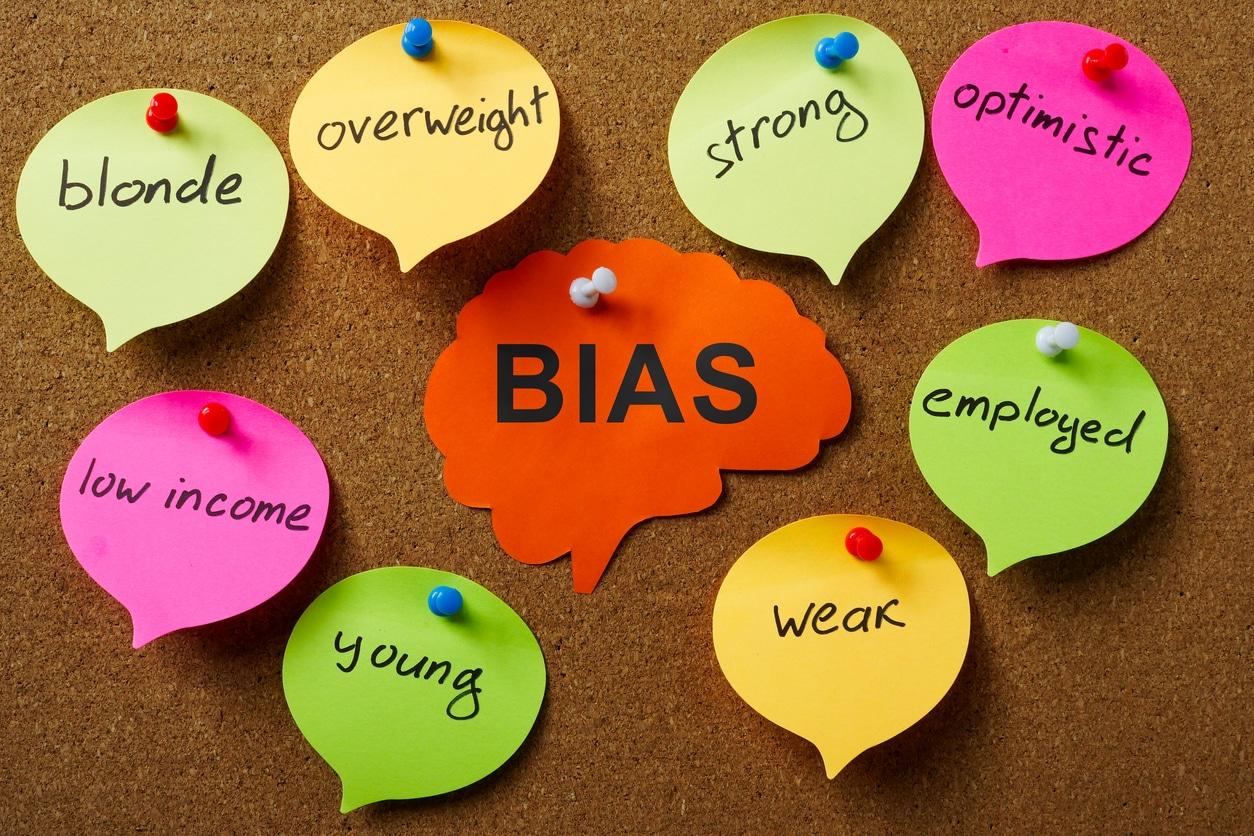 How to Encourage Others ⁣to Recognize Their Biases