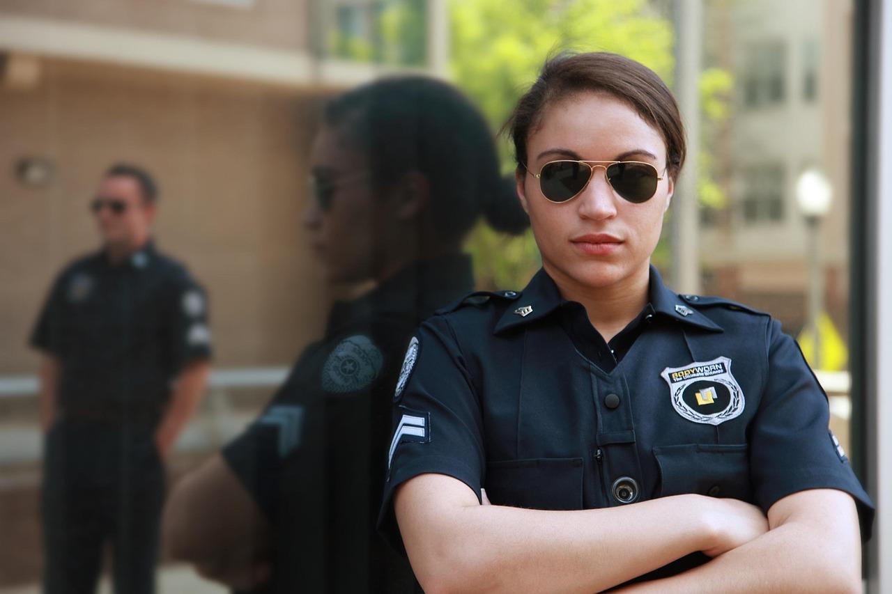 Building ⁣Trust with Security Badges and Customer Reviews