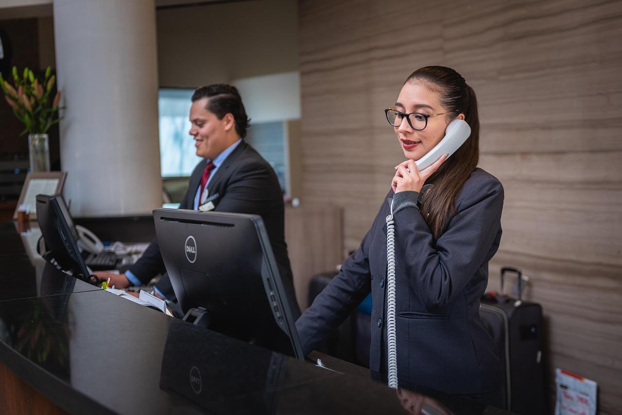 Providing Exceptional Customer Service to Foster Loyalty