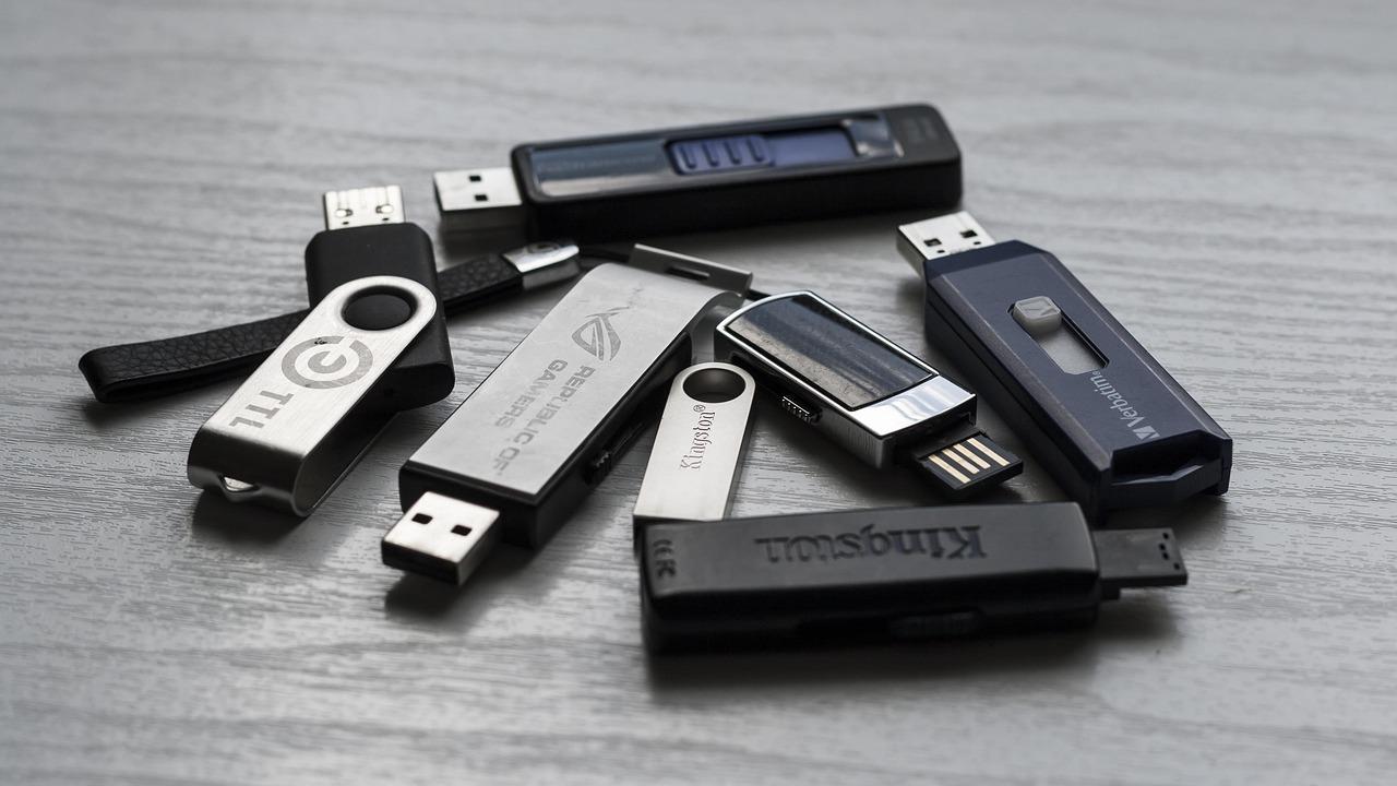 Transferring‌ Your Files and Databases Smoothly