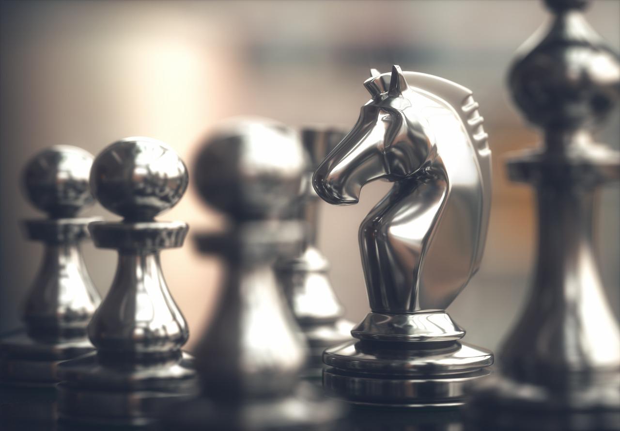 Regularly ‌Updating ⁤and Maintaining Your Image Strategy