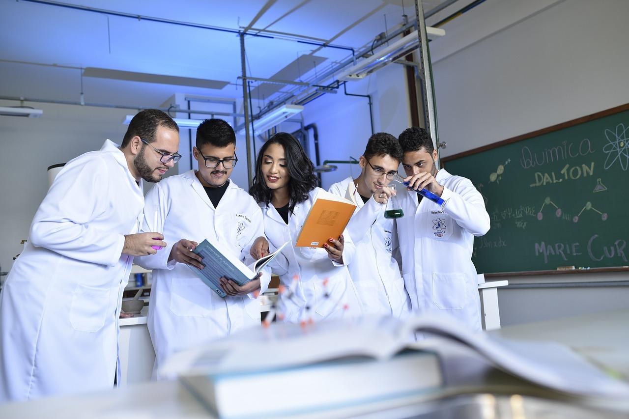Enhancing ⁣Collaboration: Team ‌Features ‍Worth⁢ Exploring