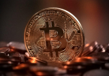 Cloud Computing vs Decentralized Tech: Where Do dApps Stand?